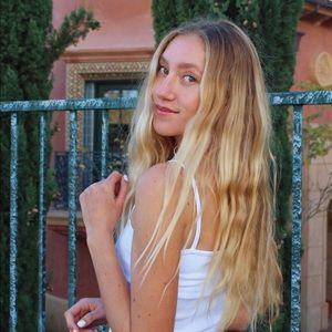 Meet your Posher, Analiese